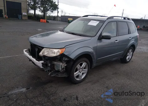 2010 Subaru Forester 2.5X Premium z USA, uszkodzony, nr VIN JF2SH6CC4AH718407